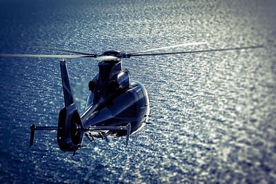 Tours en hélicoptère à Provence Alpes Cote d'Azur • Préparez-vous à vivre  une expérience extraordinaire • FranceRent